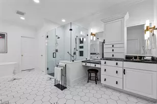 3300 Forsyth Dr, Greensboro, NC 27407 - Photo 10