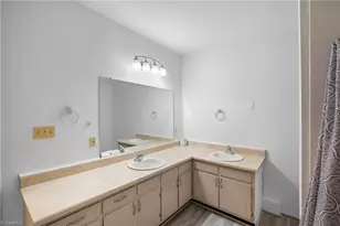 701 Locust Pl, High Point, NC 27265 - Photo 16