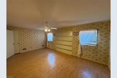 6043 N Nc Highway 16, Millers Creek, NC 28651 - Photo 18