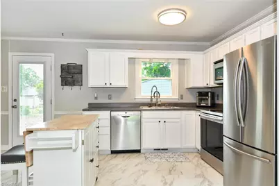 5004 Renville Drive, Greensboro, NC 27406 - Photo 14