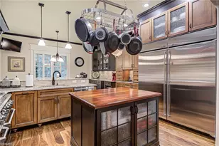 397 Curry Rd, High Point, NC 27265 - Photo 4