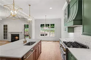 16 Creswell Manor Dr, Greensboro, NC 27407 - Photo 18