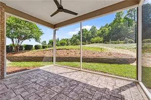 16 Creswell Manor Dr, Greensboro, NC 27407 - Photo 22