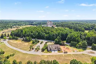 16 Creswell Manor Dr, Greensboro, NC 27407 - Photo 44