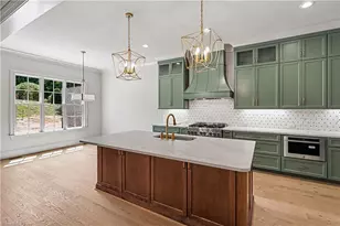 16 Creswell Manor Dr, Greensboro, NC 27407 - Photo 12