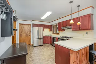 132 Carrisbrooke Ln, Winston-Salem, NC 27104 - Photo 8