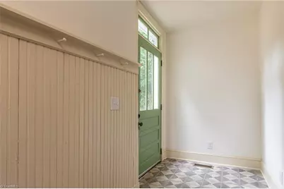 802 Lawsonville Avenue, Reidsville, NC 27320 - Photo 36