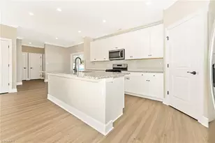 3453 Robindale Dr, Winston-Salem, NC 27107 - Photo 8