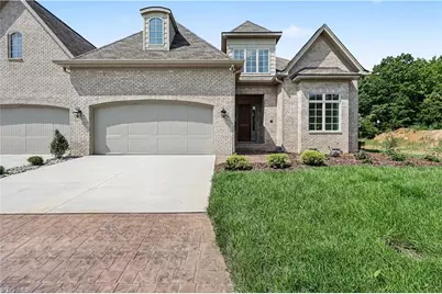 14 Creswell Manor Drive, Greensboro, NC 27407 - Photo 2
