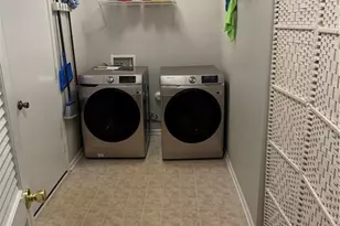 1321 Perga Ct, Greensboro, NC 27406 - Photo 8