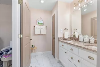 402 W Clay Street, Mebane, NC 27302 - Photo 16