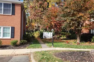 344 Hanover Arms Ct, Winston-Salem, NC 27104 - Photo 4