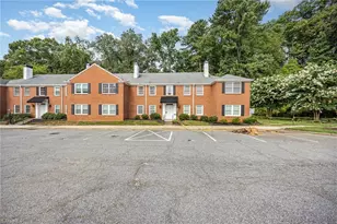 344 Hanover Arms Ct, Winston-Salem, NC 27104 - Photo 2