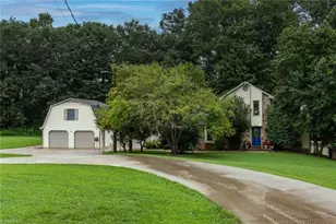 214 Rockwood Ln, Kernersville, NC 27284 - Photo 2