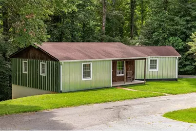 607 W Pine Circle, Wilkesboro, NC 28697 - Photo 4