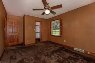 607 W Pine Cir, Wilkesboro, NC 28697 - Photo 22