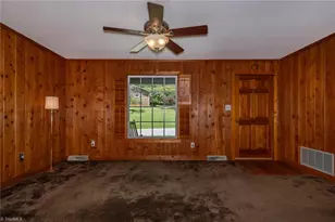 607 W Pine Cir, Wilkesboro, NC 28697 - Photo 16