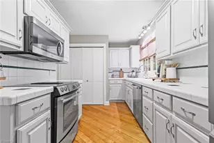426 Lakewood Dr, Wilkesboro, NC 28697 - Photo 12