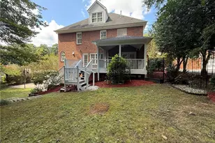 3712 Burbank Ln, Winston-Salem, NC 27106 - Photo 4