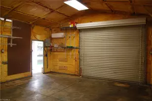 308 Aloha Dr, Graham, NC 27253 - Photo 32