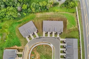 2112 Willow Gln Dr, Graham, NC 27253 - Photo 16