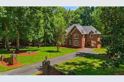 2193 Berkley Lane, Asheboro, NC 27205 - Photo 2