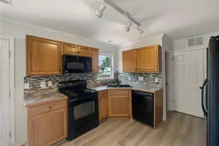 2006 Landon Ct, Burlington, NC 27217 - Photo 6