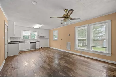 217 Moon Street, Thomasville, NC 27360 - Photo 8