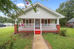 217 Moon St, Thomasville, NC 27360 - Photo 4