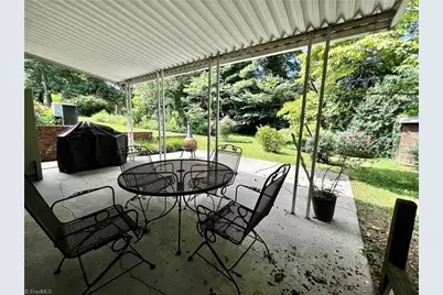 2408 Gracewood Court, Greensboro, NC 27408 - Photo 36