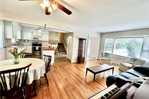 2408 Gracewood Ct, Greensboro, NC 27408 - Photo 8