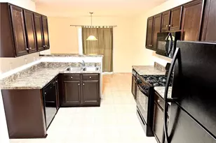 5887 Odenton Ln, Pfafftown, NC 27040 - Photo 4