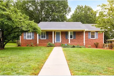 2507 Amesbury Road, Winston-Salem, NC 27103 - Photo 2
