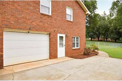 2507 Amesbury Road, Winston-Salem, NC 27103 - Photo 30