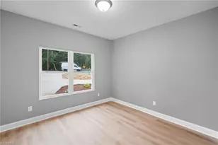 296 Fairgrove Rd, Thomasville, NC 27360 - Photo 16