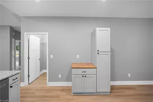 296 Fairgrove Rd, Thomasville, NC 27360 - Photo 10