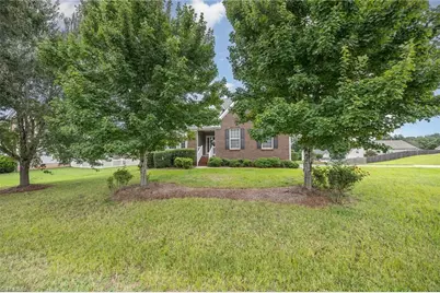 319 Ironwood Drive, Thomasville, NC 27360 - Photo 4