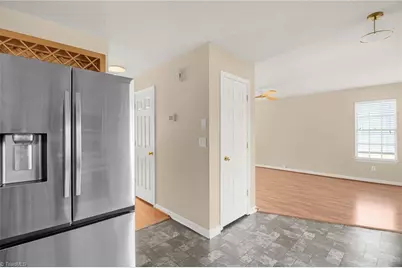 425 Rockbridge Drive, Kernersville, NC 27284 - Photo 16