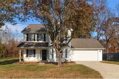 425 Rockbridge Drive, Kernersville, NC 27284 - Photo 1