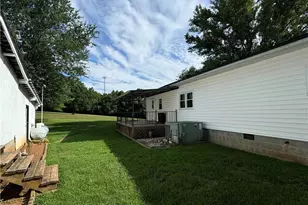 11684 Austin Traphill Rd, Traphill, NC 28685 - Photo 14