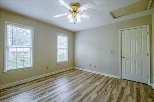 5519 Pebble Garden Ct, Greensboro, NC 27407 - Photo 20