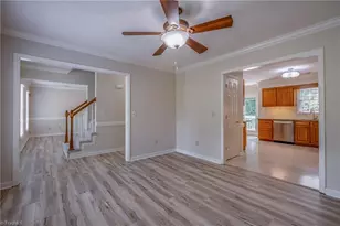 5519 Pebble Garden Ct, Greensboro, NC 27407 - Photo 10