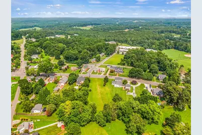 528 Main Street, Pilot Mountain, NC 27041 - Photo 8