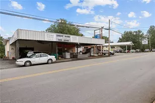 607 Main St, Pilot Mountain, NC 27041 - Photo 4