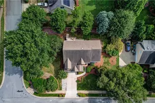 1601 Wenchelsa Rd, Greensboro, NC 27410 - Photo 4