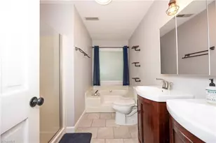 1721 Abbottsford Dr, Kernersville, NC 27284 - Photo 16