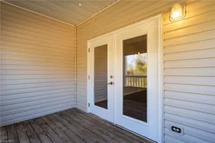 3047 Winston Dr, Burlington, NC 27215 - Photo 38