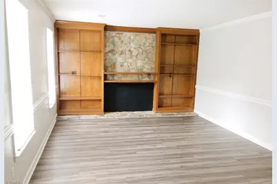 5025 Mereworth Court, Winston-Salem, NC 27104 - Photo 4