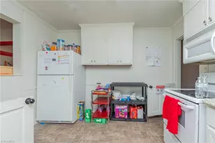 1203 Walnut St, Greensboro, NC 27405 - Photo 18