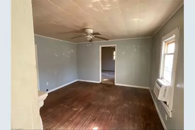 421 E Webb Street, Mebane, NC 27302 - Photo 6